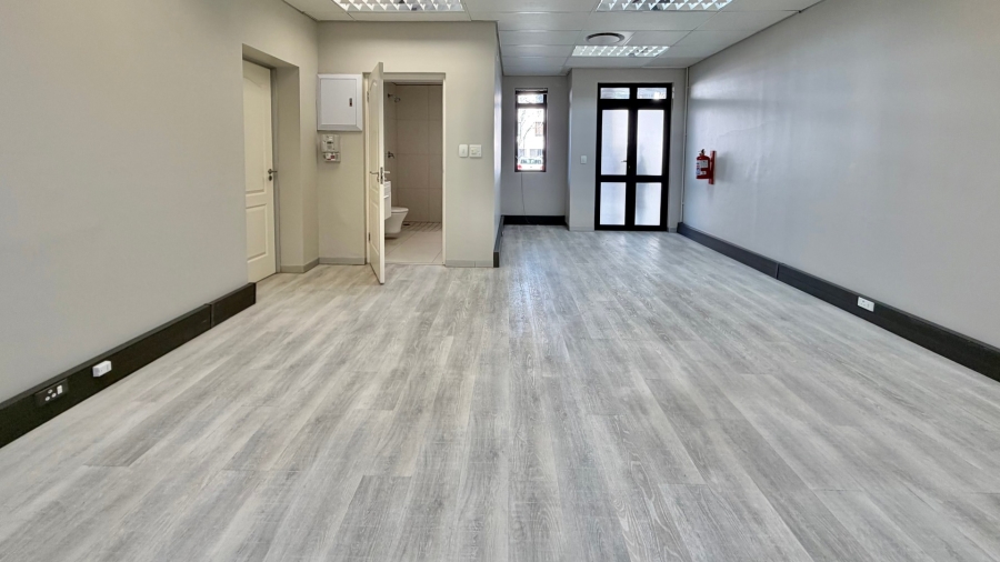 To Let Commercial Property for Rent in Paardevlei Western Cape